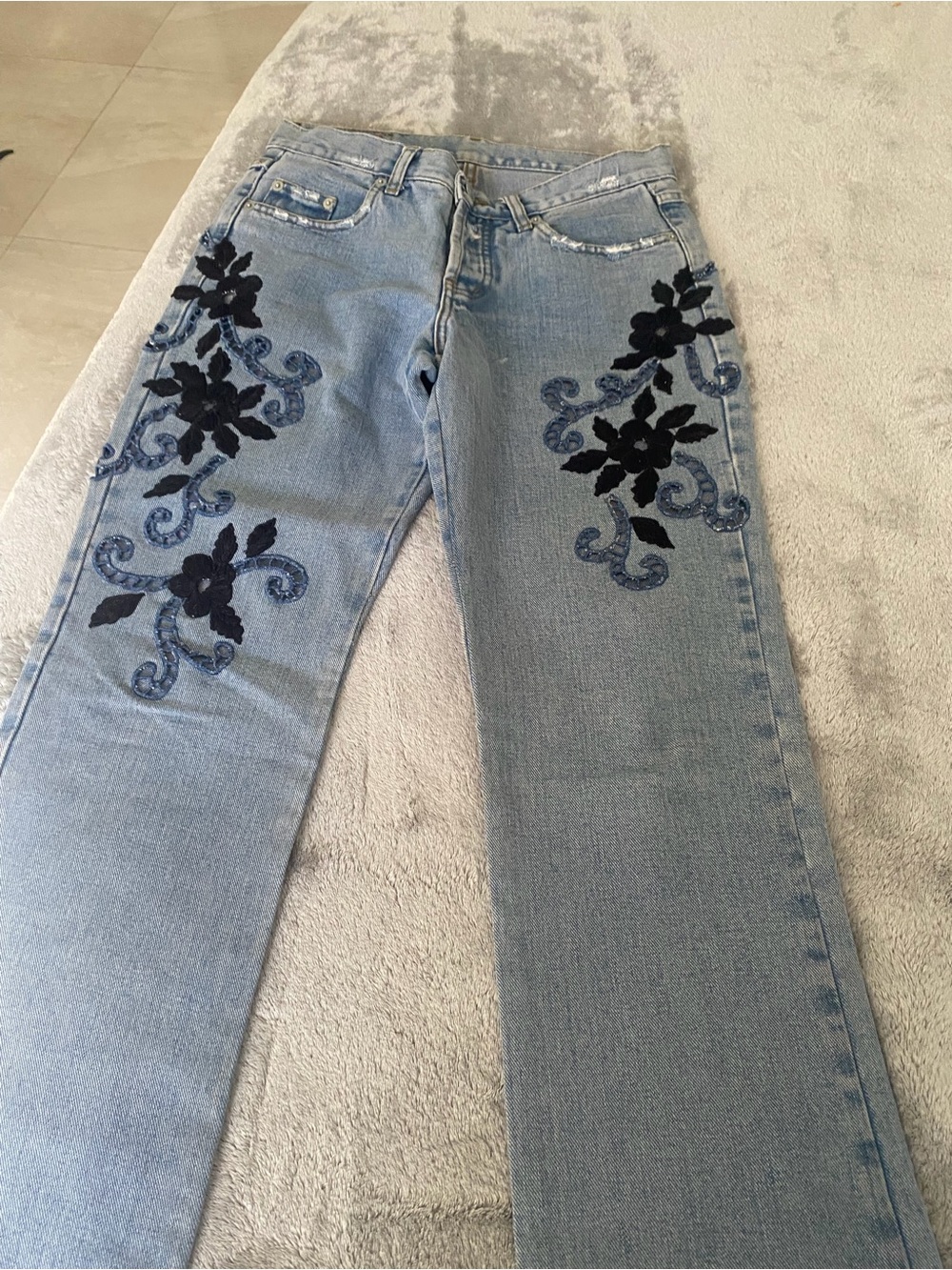 Light Blue Wide-Leg Jeans with Navy Floral Appliqué
